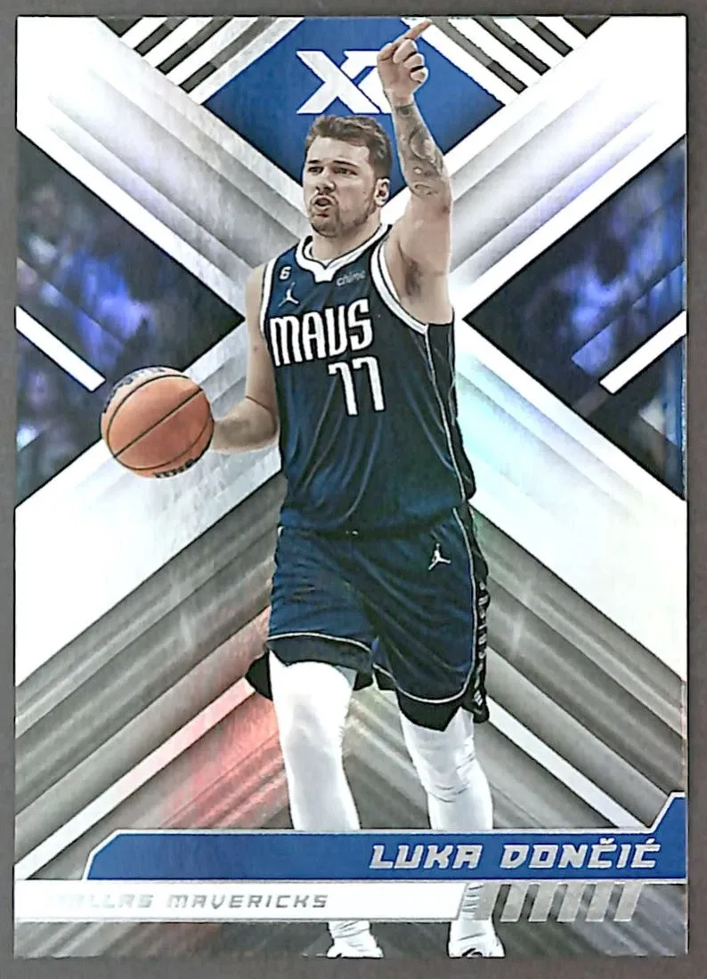 Topps Panini Card Tarjeta Cromo Barajita Luka Doncic Panini 2022-2023 Chronicles XR Dallas Mavericks