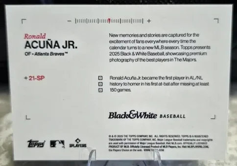 Topps Panini Card Tarjeta Cromo Barajita Ronald Acuña Jr. Topps 2025 Black And White *variacion De Imagen* Short Print
