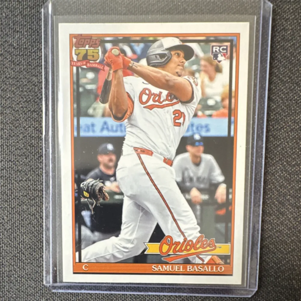 Topps Panini Card Tarjeta Cromo Barajita Samuel Basallo Topps 2026 Series Rookie Card RC 1989